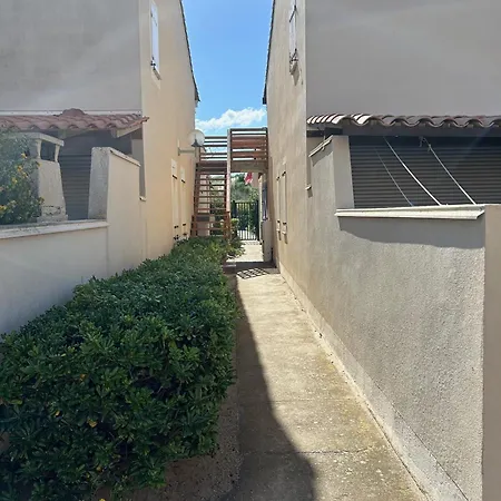 Mooie Plek Direct Aan Het In Zuid Frankrijk Apartman