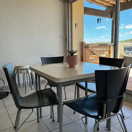 Mooie Plek Direct Aan Het In Zuid Frankrijk Apartman