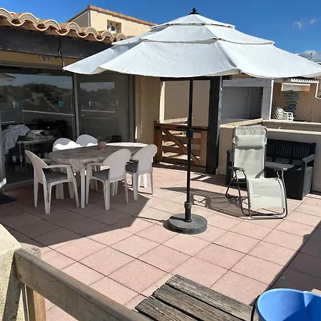 Mooie Plek Direct Aan Het In Zuid Frankrijk